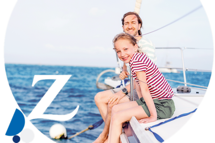 padre e hija navegando